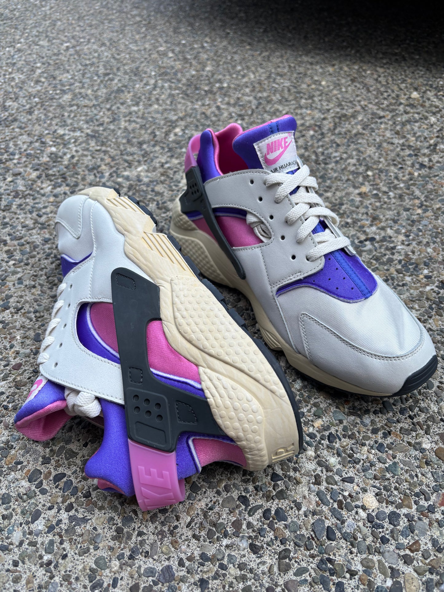 Brand new 2023 Nike Huarache blue Joy Playful pink Sz 12.5