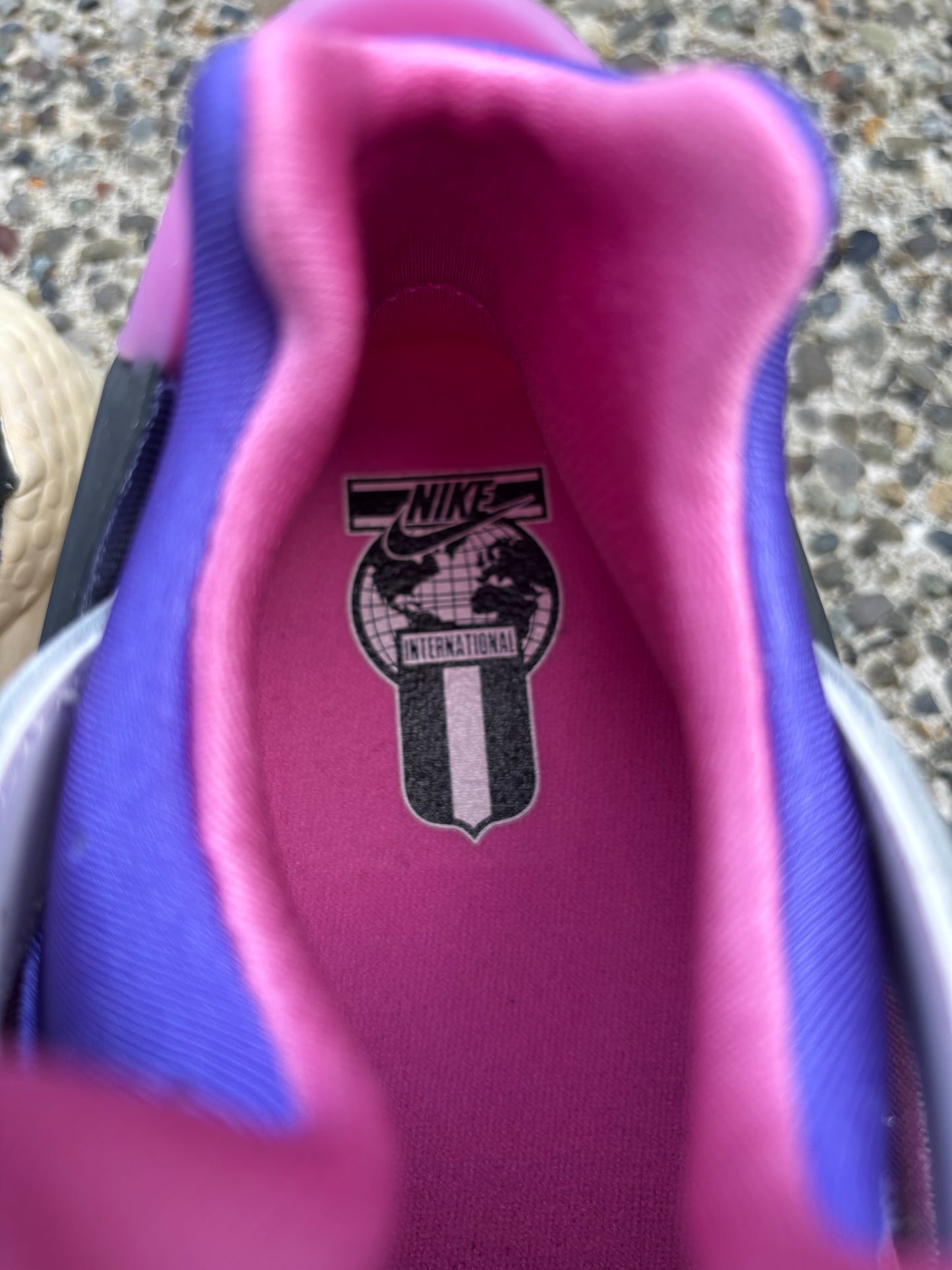 Brand new 2023 Nike Huarache blue Joy Playful pink Sz 12.5