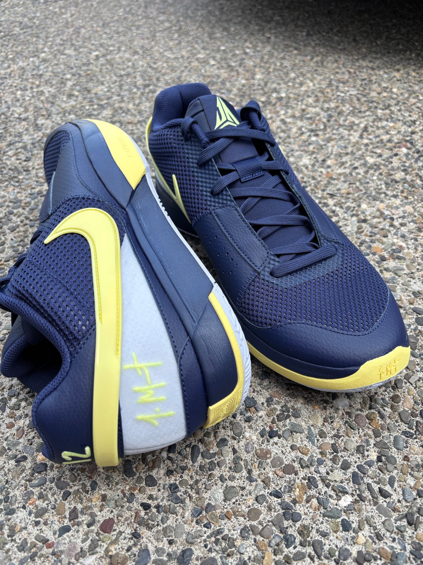 DS 2024 Nike Ja 1 Murray state navy Size 13