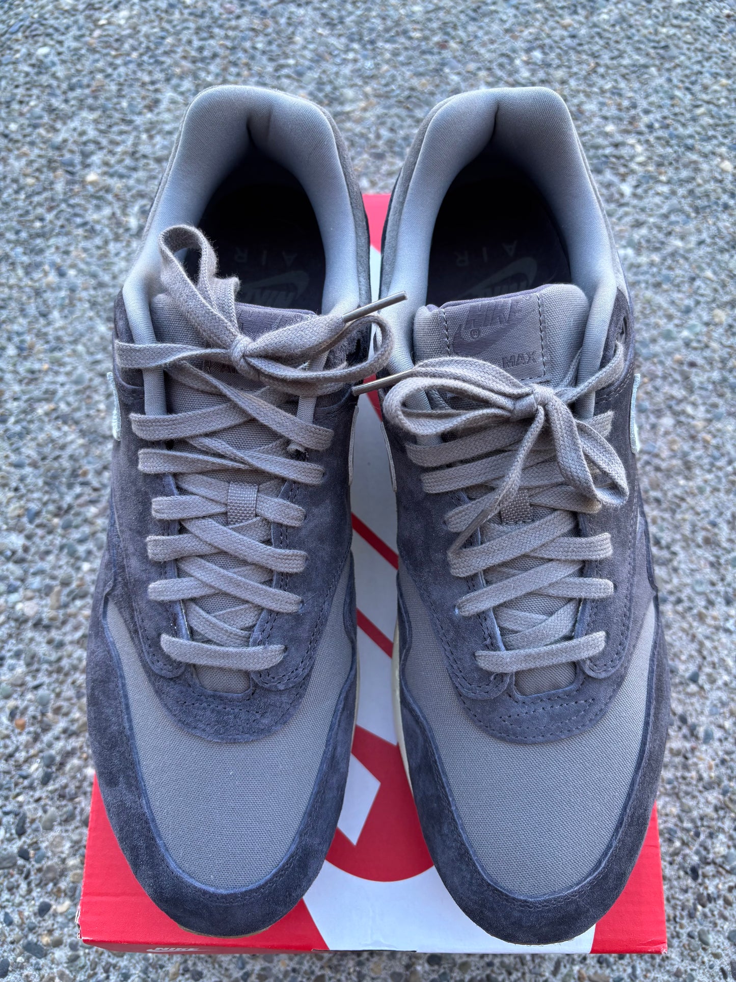 2022 Nike Air max 1 Crepe soft grey size 12.5