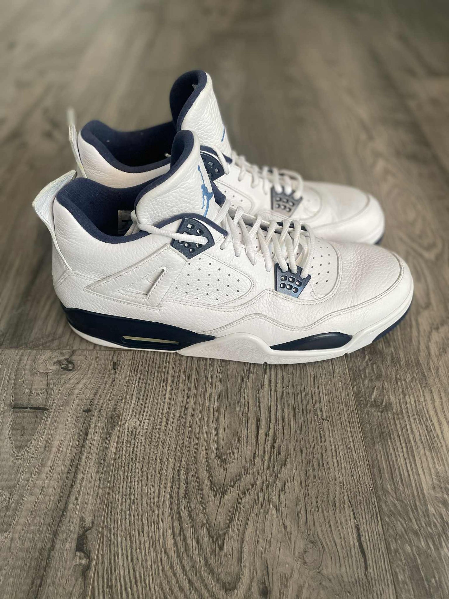 2015 Jordan 4 Columbia size 13 with Box