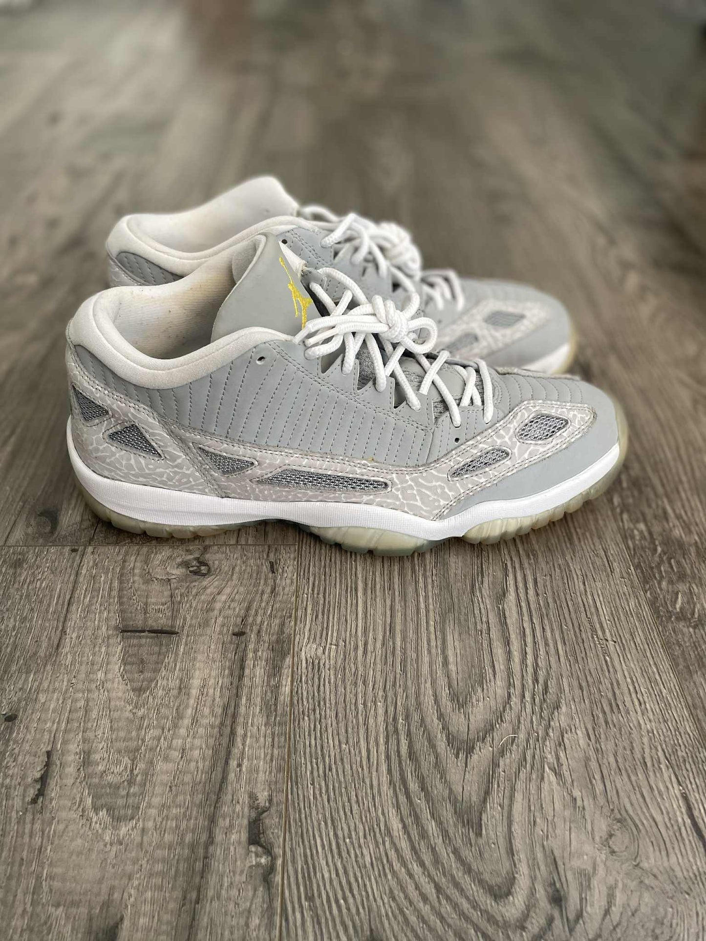 2007 Jordan 11 cool grey silver zest IE Size 13 with Box