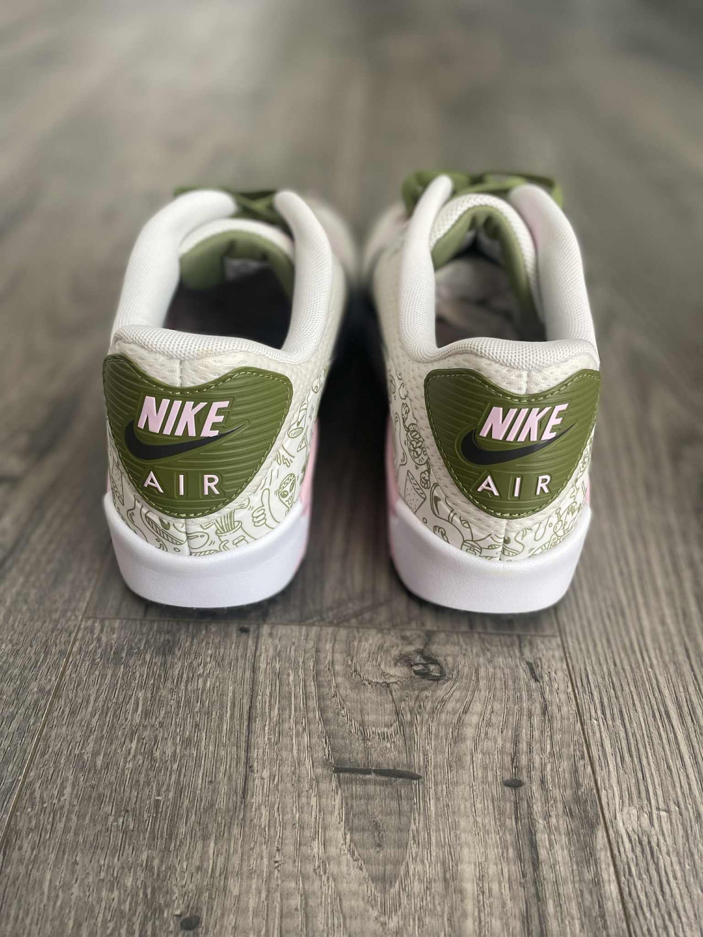 Brand new Nike air max 90 Golf NRG Steve Harrington Size 12.5 with Box