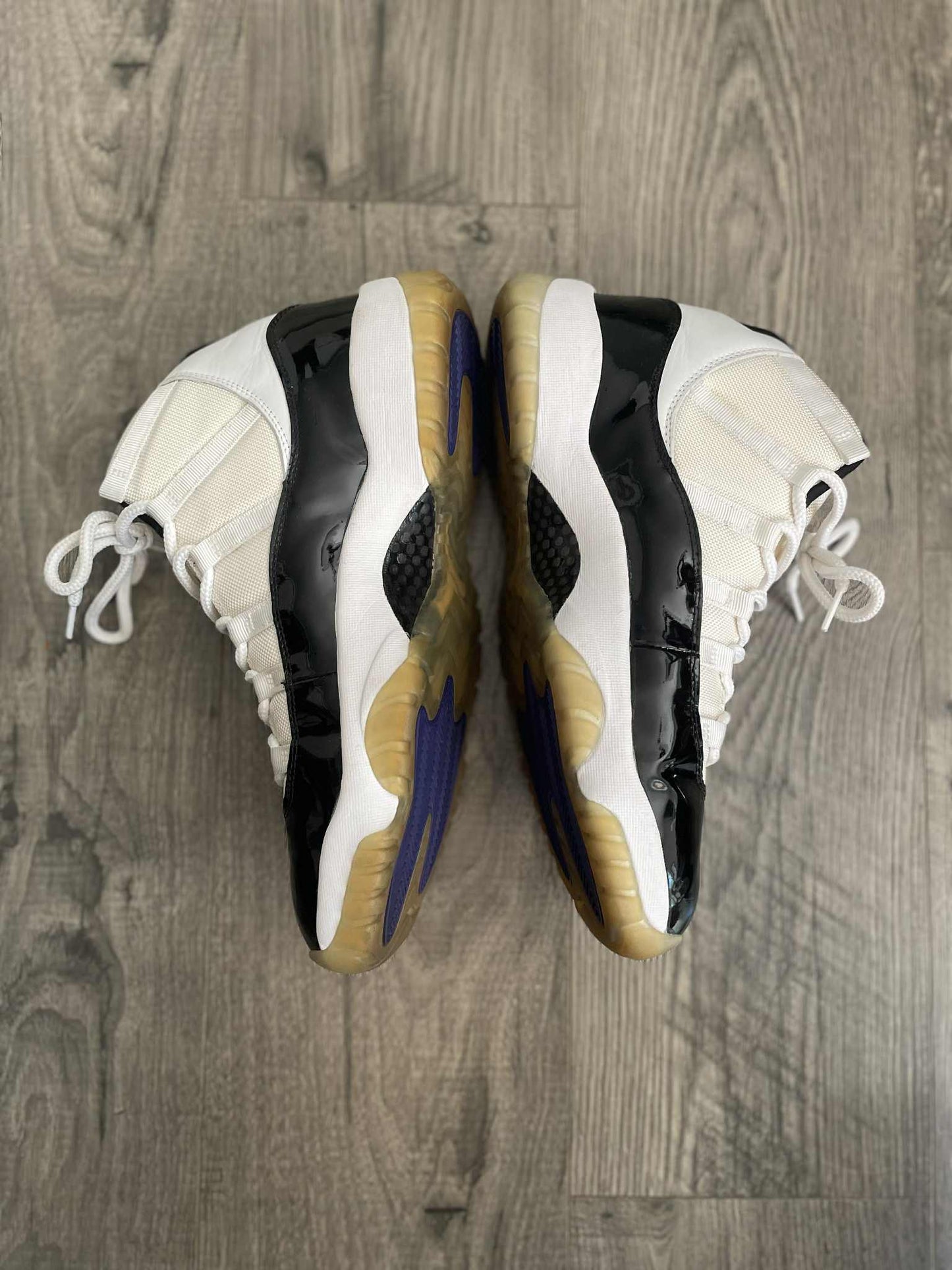 2000 Jordan 11 retro Concord size 13 with box