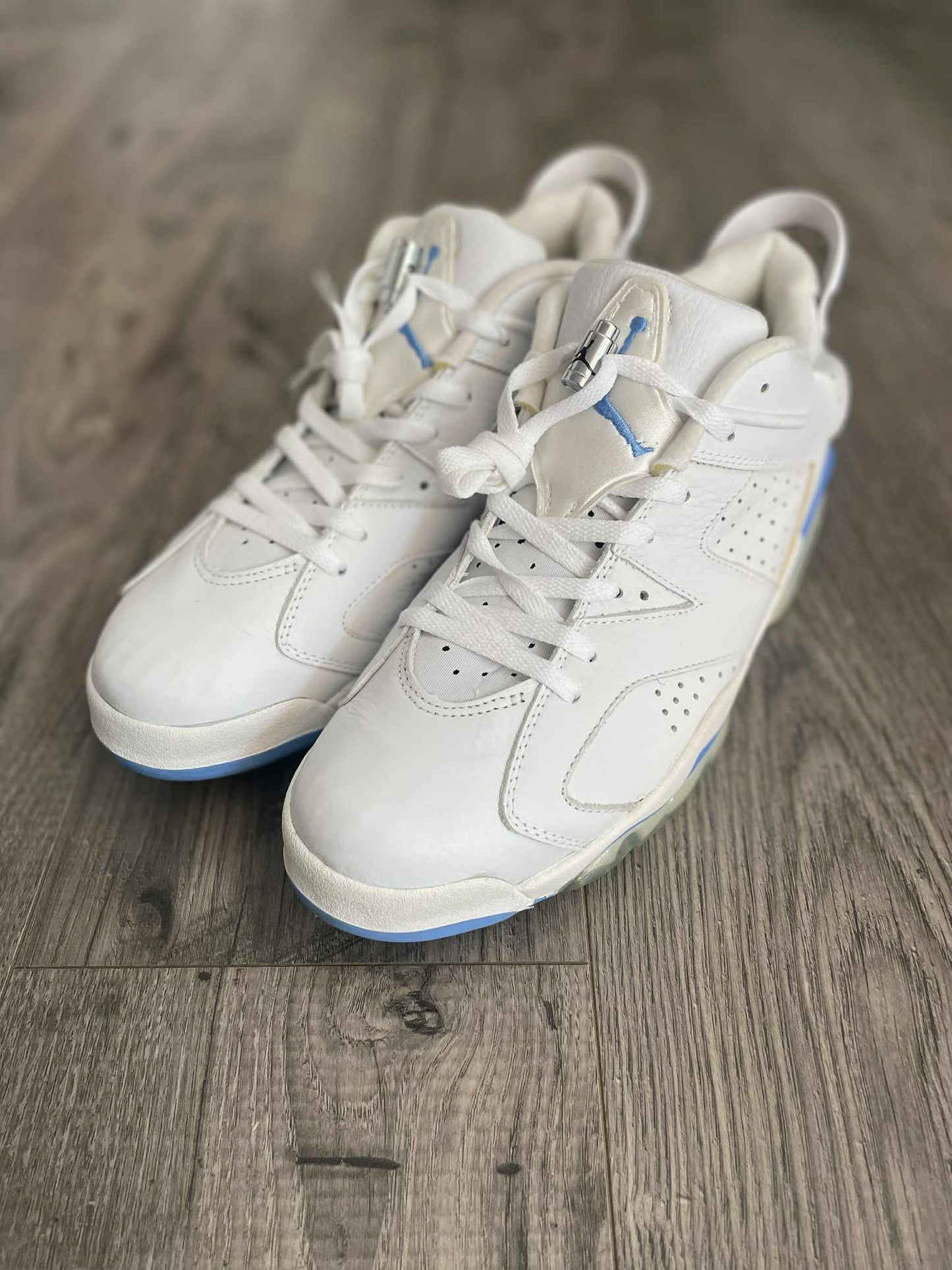 Brand new 2002 Jordan 6 retro low university blue size 13 with Box