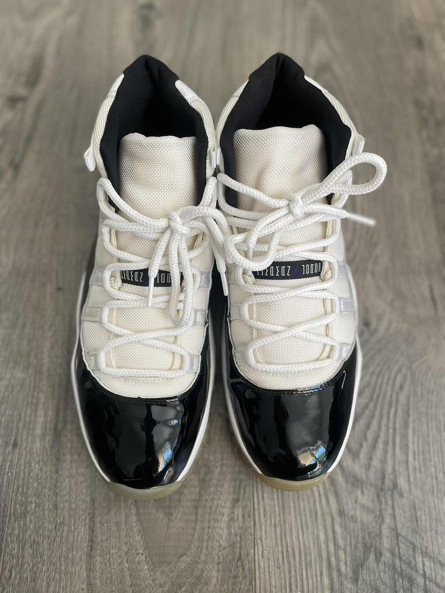 2000 Jordan 11 retro Concord size 13 with box