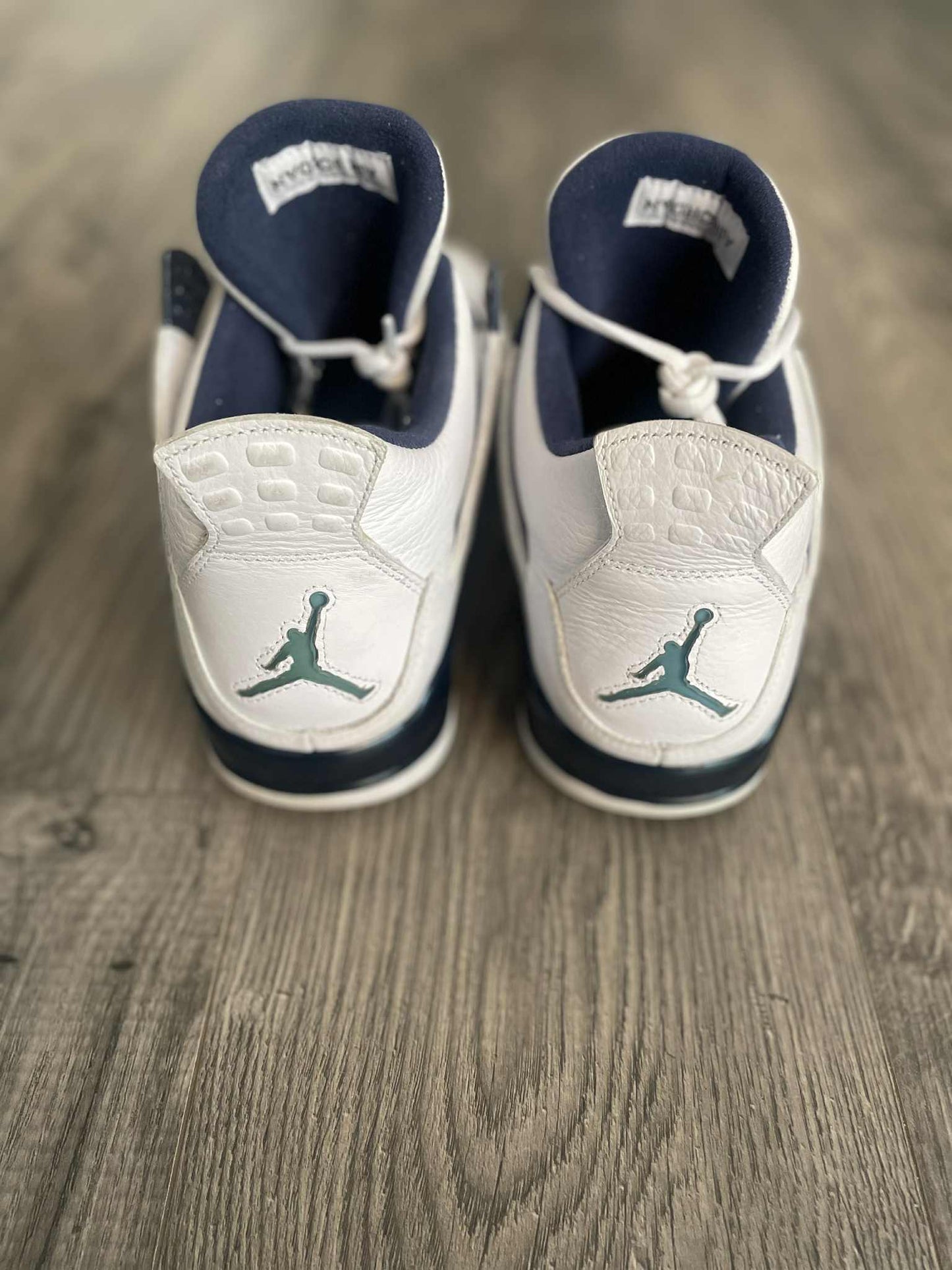 2015 Jordan 4 Columbia size 13 with Box