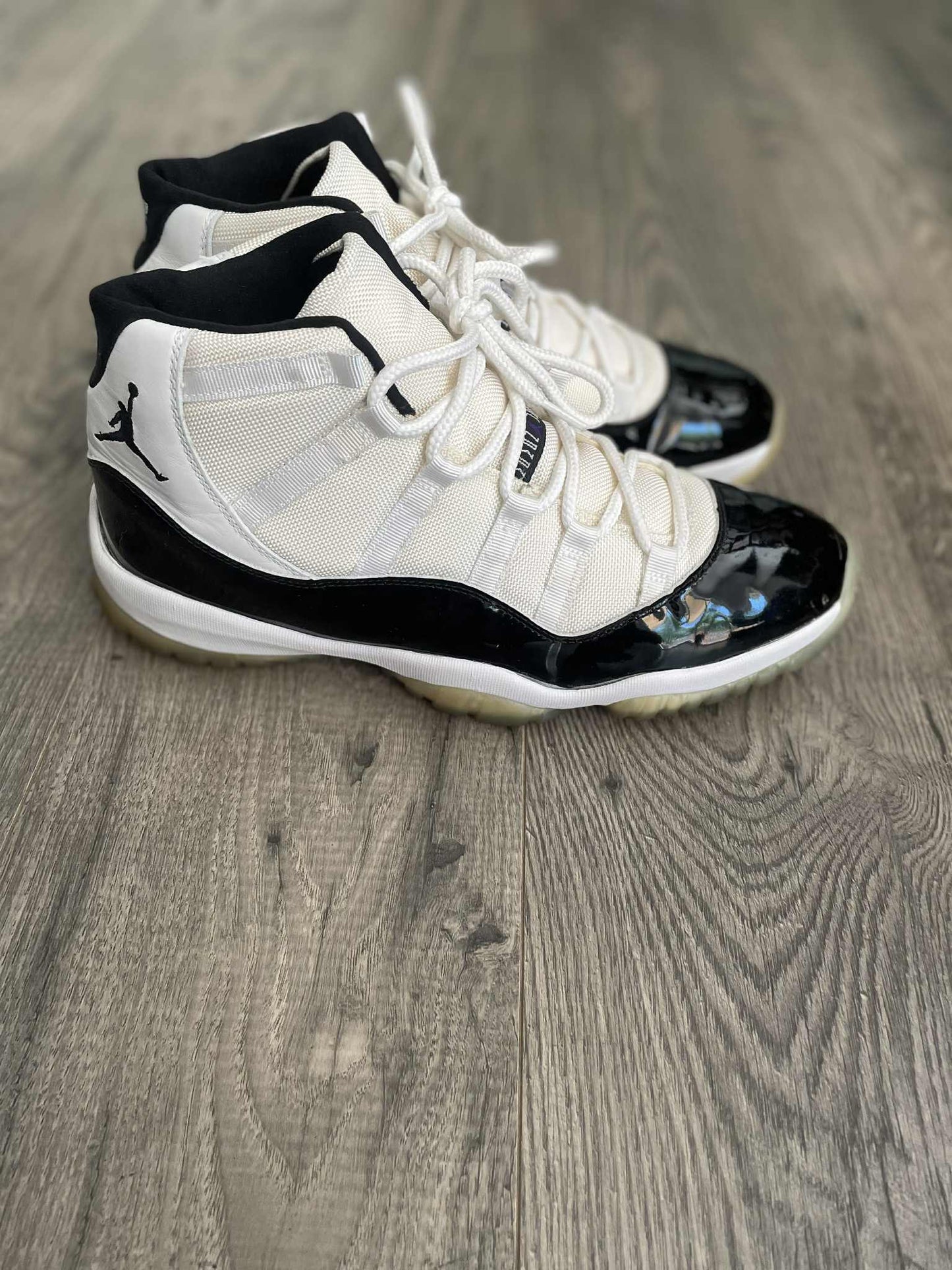2000 Jordan 11 retro Concord size 13 with box