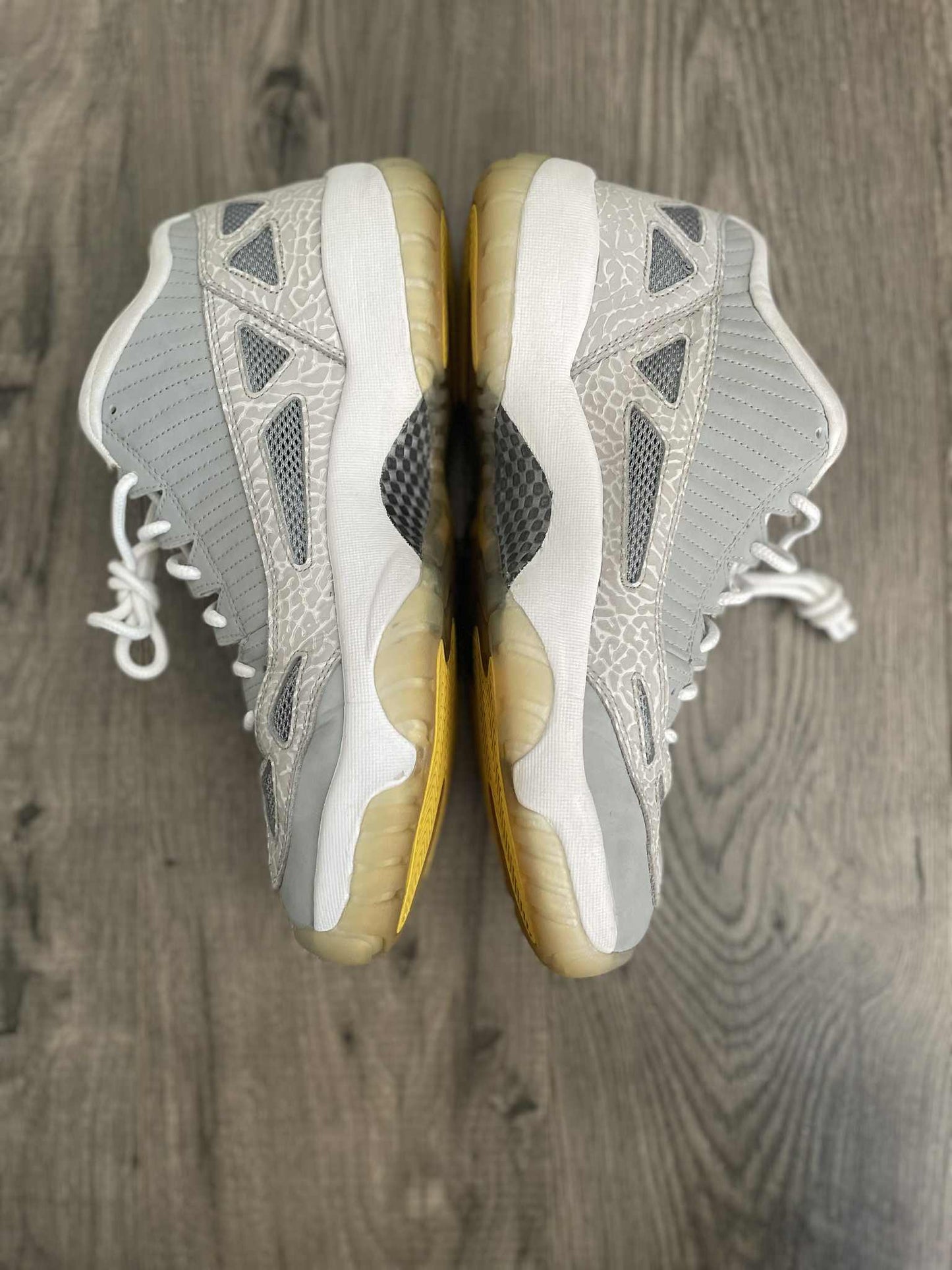 2007 Jordan 11 cool grey silver zest IE Size 13 with Box