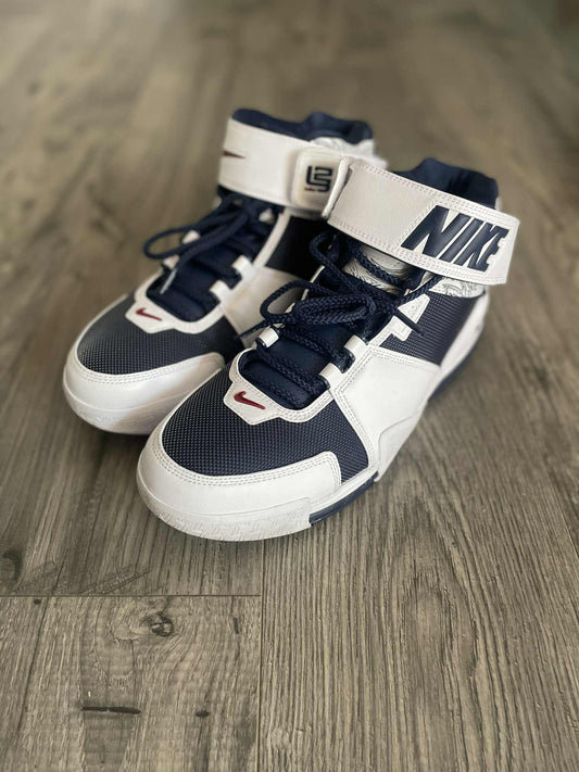 2022 Nike LeBron II midnight navy size 13